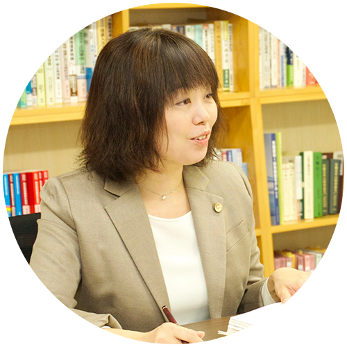 介護事故専門弁護士 甲斐みなみ